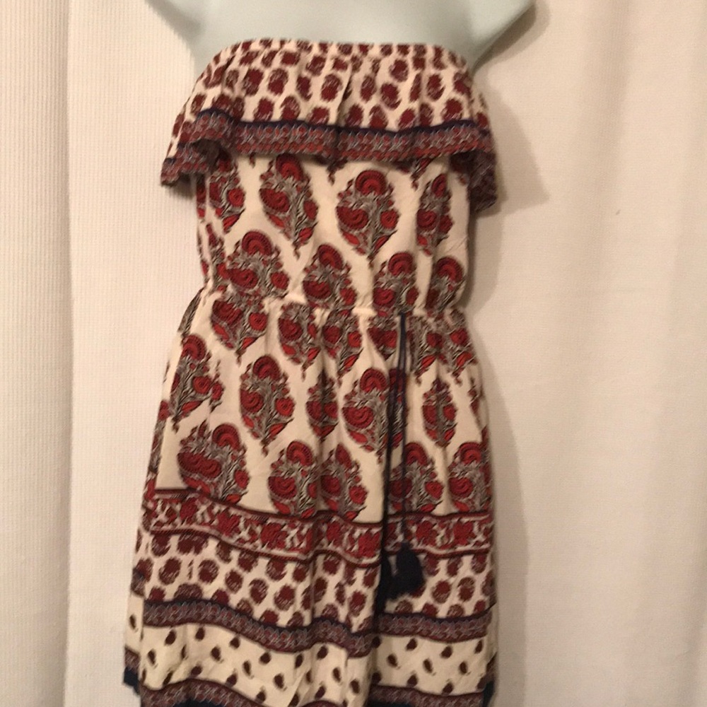 Sleeveless dress
